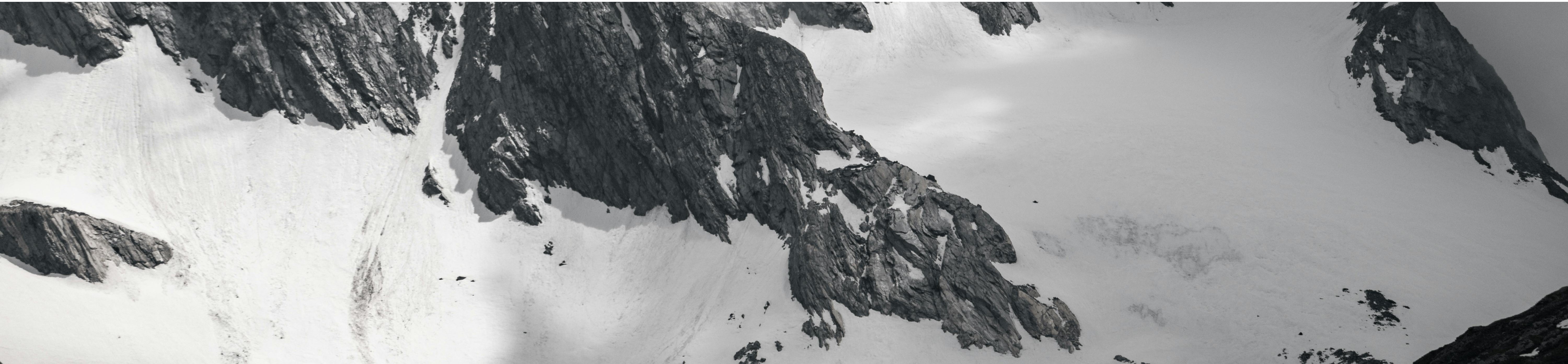 Image of a Mountain Range.